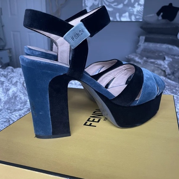 Fendi Velvet Platform Sandals in Black and Blue Size 36 - Picture 6 of 7